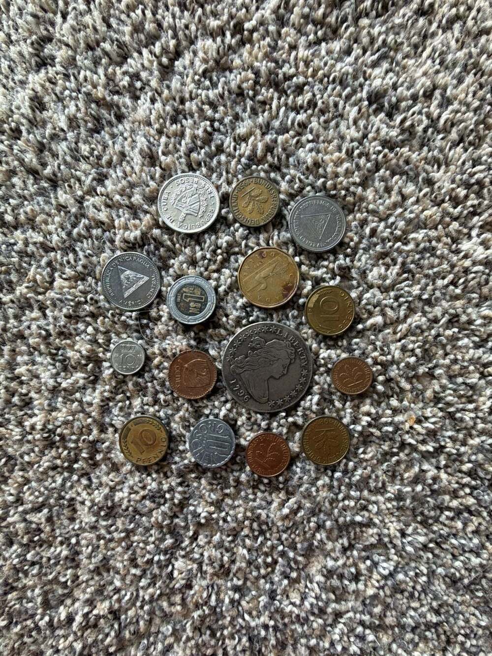 Attic Finds old coins Mixed Collection of 15 International World Currency Coins - Picture 2 of 2